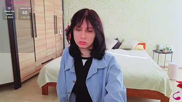 JulisSweet online show from 10.26.25