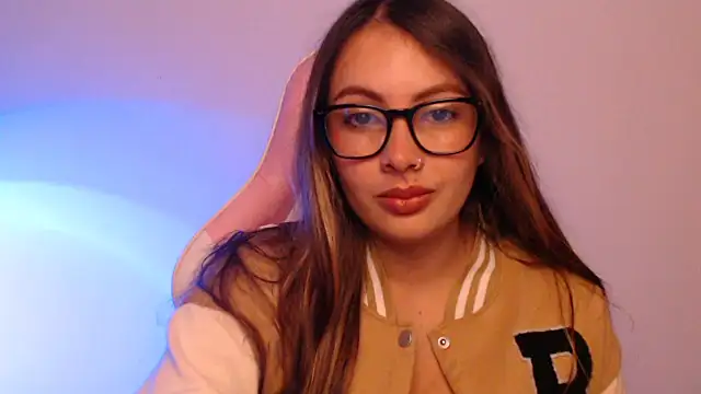 Snapshot of lalawhitte chatting on 11.13.25 lalawhitte online show from 11.13.25