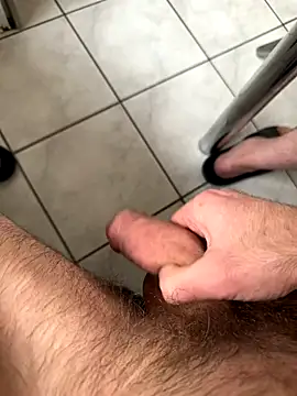 train2whor3 online show from 11.17.25