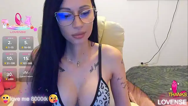 kissnicol32 online show from 11.08.25