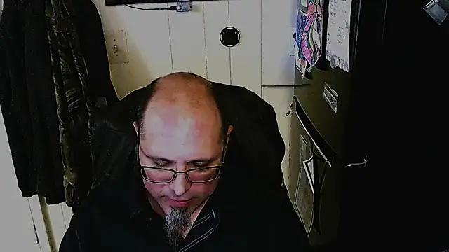 KrazyLegz online show from 11.12.25