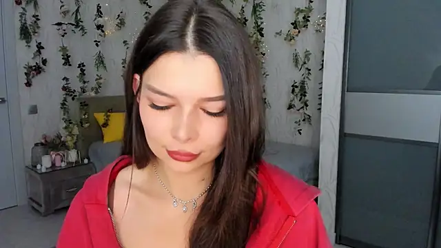 Snapshot of ContinentOfTranquility chatting on 11.25.25 ContinentOfTranquility online show from 11.25.25