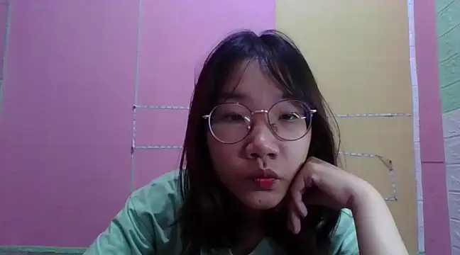 Snapshot of Nanoko chatting on 02.27.25 Nanoko online show from 02.27.25