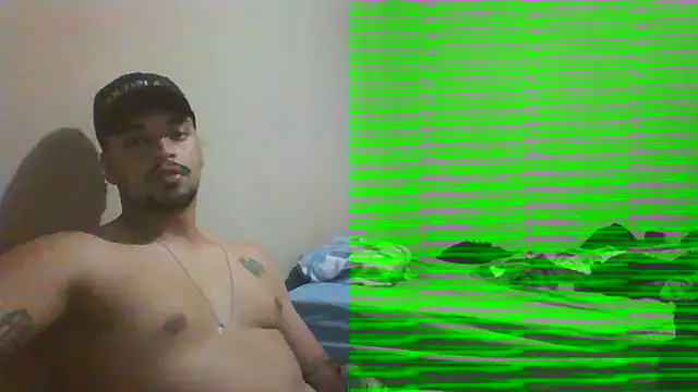 Snapshot of Xcumshot33 chatting on 11.18.25 Xcumshot33 online show from 11.18.25