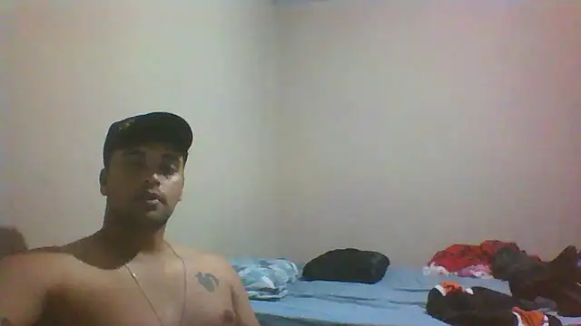 Snapshot of Xcumshot33 chatting on 12.03.25 Xcumshot33 online show from 12.03.25