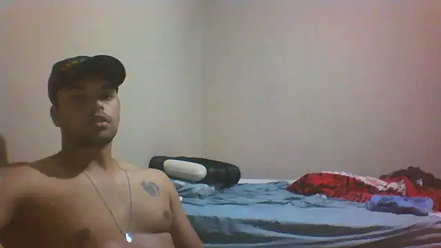 Snapshot of Xcumshot33 chatting on 12.05.25 Xcumshot33 online show from 12.05.25