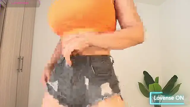 perla milf4u online show from 10.12.25