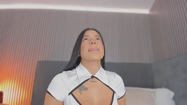 emelie 89 online show from 02.04.26