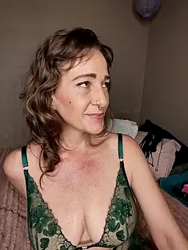 Deviant Desires xx online show from 10.19.25