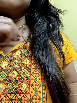 Snapshot of Monalisa_Singh chatting on 12.04.24 Monalisa Singh online show from 12.04.24