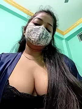 Snapshot of Monalisa_Singh chatting on 12.15.24 Monalisa Singh online show from 12.15.24