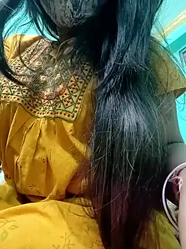 Snapshot of Monalisa_Singh chatting on 01.05.25 Monalisa Singh online show from 01.05.25