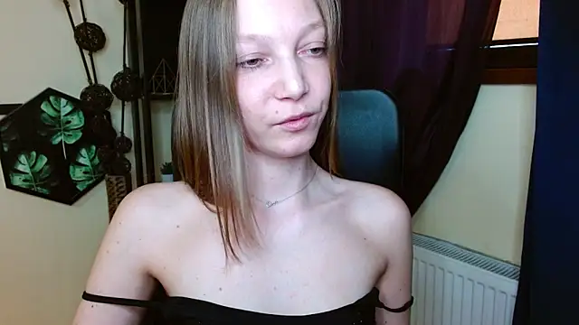 EmillyPlay online show from 04.01.26