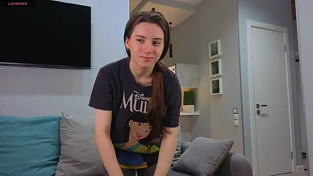 DonnaBurkee online show from 11.13.25