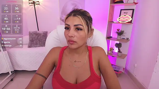 Snapshot of SALOOMEE__ chatting on 02.12.25 SALOOMEE online show from 02.12.25