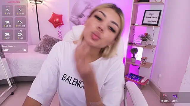 Snapshot of SALOOMEE__ chatting on 02.18.25 SALOOMEE online show from 02.18.25