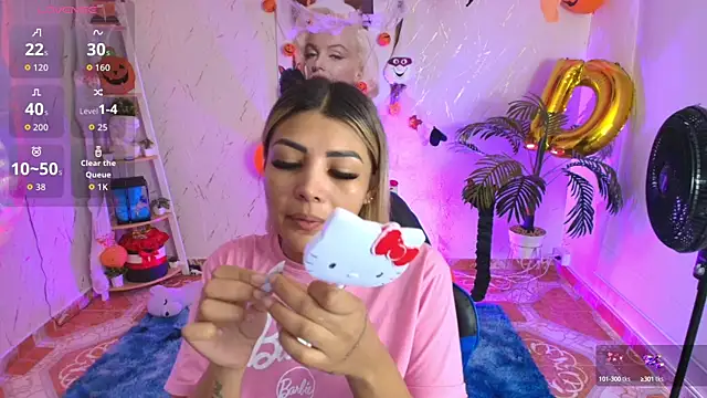 Snapshot of SALOOMEE__ chatting on 11.03.25 SALOOMEE online show from 11.03.25