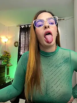 Alessandra Schmoll online show from 12.03.25