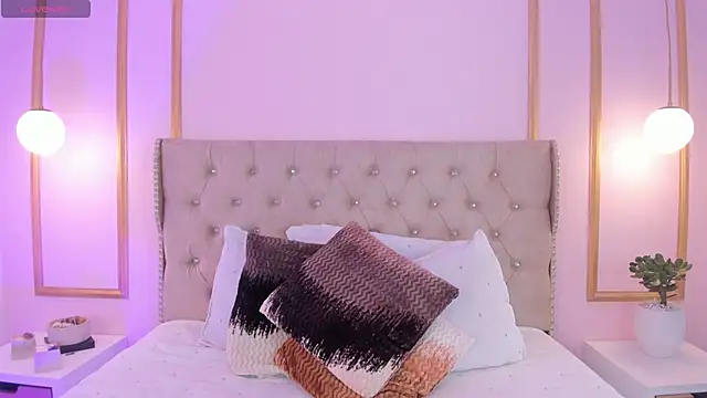 ivy collins online show from 04.21.26