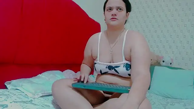 brunnette hot online show from 02.01.25