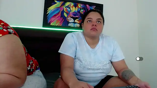 brunnette hot online show from 03.13.25