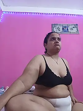 brunnette hot online show from 06.05.26