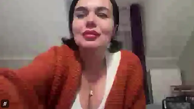 Snapshot of DESIREjenny chatting on 11.26.25 DESIREjenny online show from 11.26.25