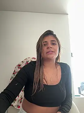 Snapshot of pamell_col chatting on 11.16.25 pamell col online show from 11.16.25