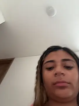 Snapshot of pamell_col chatting on 12.02.25 pamell col online show from 12.02.25