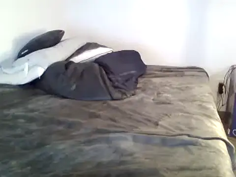 Snapshot of Iliketocooksquirt25 chatting on 02.12.25 Iliketocooksquirt25 online show from 02.12.25