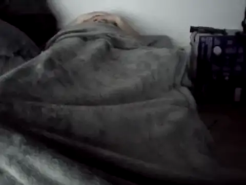 Snapshot of Iliketocooksquirt25 chatting on 02.13.25 Iliketocooksquirt25 online show from 02.13.25