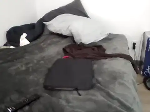 Snapshot of Iliketocooksquirt25 chatting on 02.18.25 Iliketocooksquirt25 online show from 02.18.25