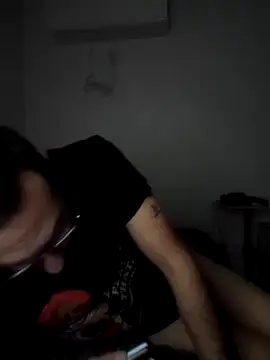 Snapshot of Iliketocooksquirt25 chatting on 03.11.25 Iliketocooksquirt25 online show from 03.11.25