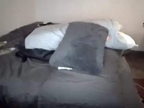 Snapshot of Iliketocooksquirt25 chatting on 03.21.25 Iliketocooksquirt25 online show from 03.21.25