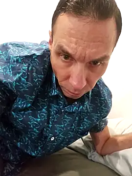 Snapshot of Iliketocooksquirt25 chatting on 09.13.25 Iliketocooksquirt25 online show from 09.13.25