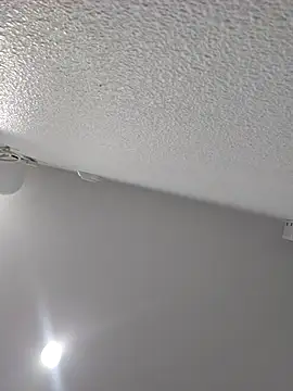 Snapshot of Iliketocooksquirt25 chatting on 09.15.25 Iliketocooksquirt25 online show from 09.15.25