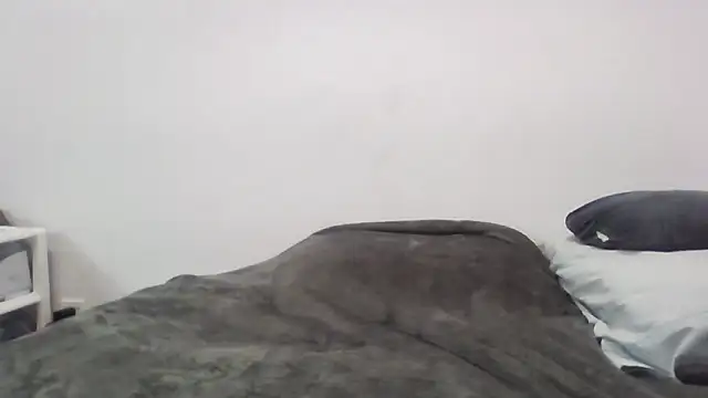 Snapshot of Iliketocooksquirt25 chatting on 09.25.25 Iliketocooksquirt25 online show from 09.25.25