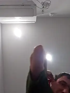 Snapshot of Iliketocooksquirt25 chatting on 10.23.25 Iliketocooksquirt25 online show from 10.23.25