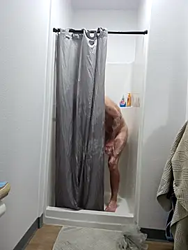 Snapshot of Iliketocooksquirt25 chatting on 11.07.25 Iliketocooksquirt25 online show from 11.07.25