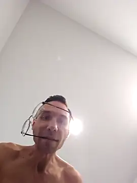 Snapshot of Iliketocooksquirt25 chatting on 11.14.25 Iliketocooksquirt25 online show from 11.14.25