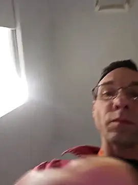 Snapshot of Iliketocooksquirt25 chatting on 11.24.25 Iliketocooksquirt25 online show from 11.24.25