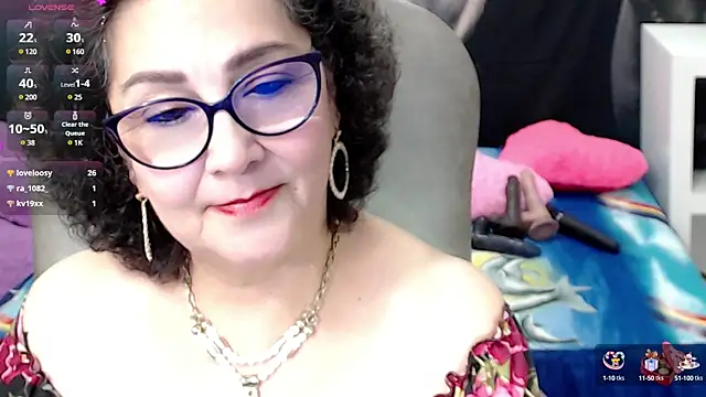 Snapshot of cataleya_mom chatting on 03.13.25 cataleya mom online show from 03.13.25