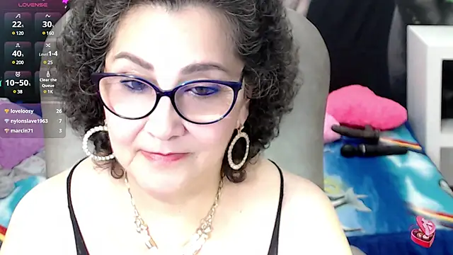 Snapshot of cataleya_mom chatting on 03.13.25 cataleya mom online show from 03.13.25