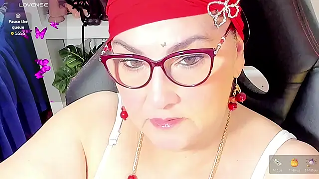 cataleya mom online show from 10.28.25