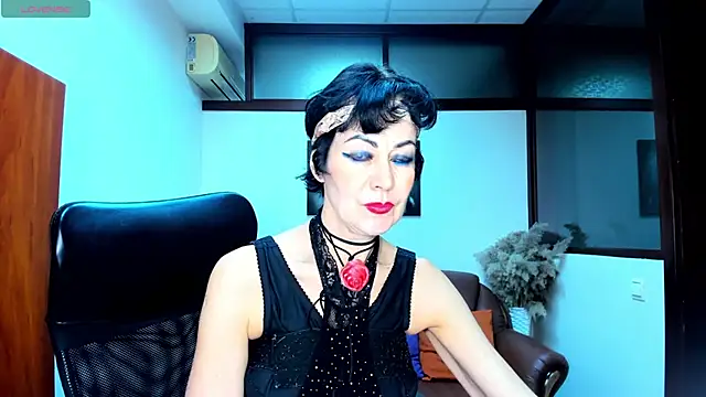 Snapshot of Silvia_Wallec chatting on 01.26.25 Silvia Wallec online show from 01.26.25