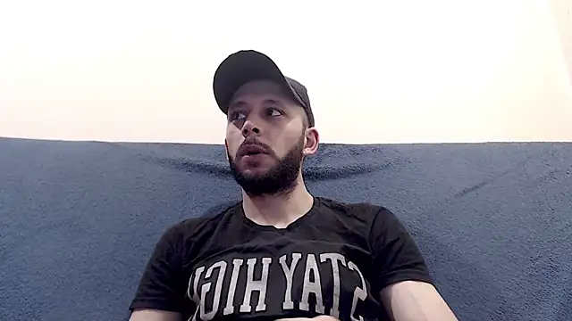 Snapshot of henryaxe chatting on 03.07.25 henryaxe online show from 03.07.25