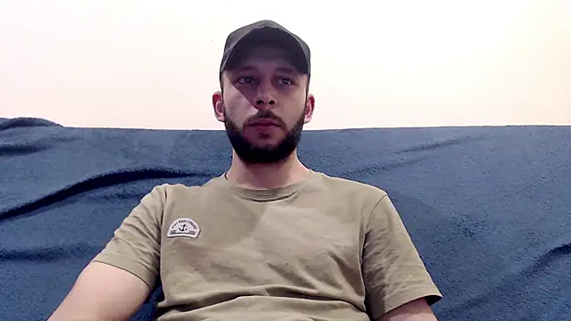 Snapshot of henryaxe chatting on 03.11.25 henryaxe online show from 03.11.25