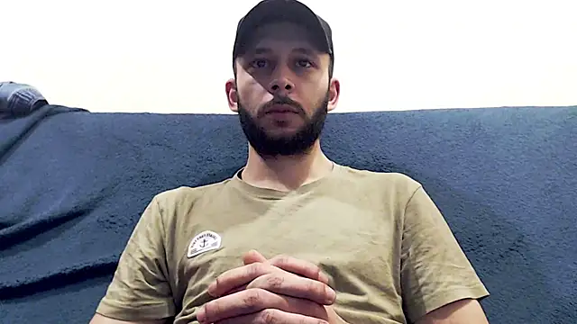 Snapshot of henryaxe chatting on 03.11.25 henryaxe online show from 03.11.25