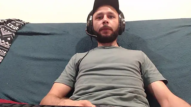 Snapshot of henryaxe chatting on 03.13.25 henryaxe online show from 03.13.25