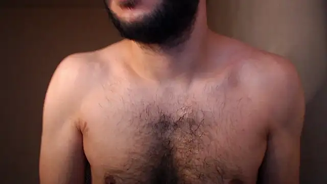 Snapshot of henryaxe chatting on 10.07.25 henryaxe online show from 10.07.25